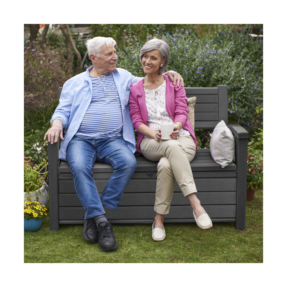 Banca de gradina cu spatiu de depozitare de 227 L Keter